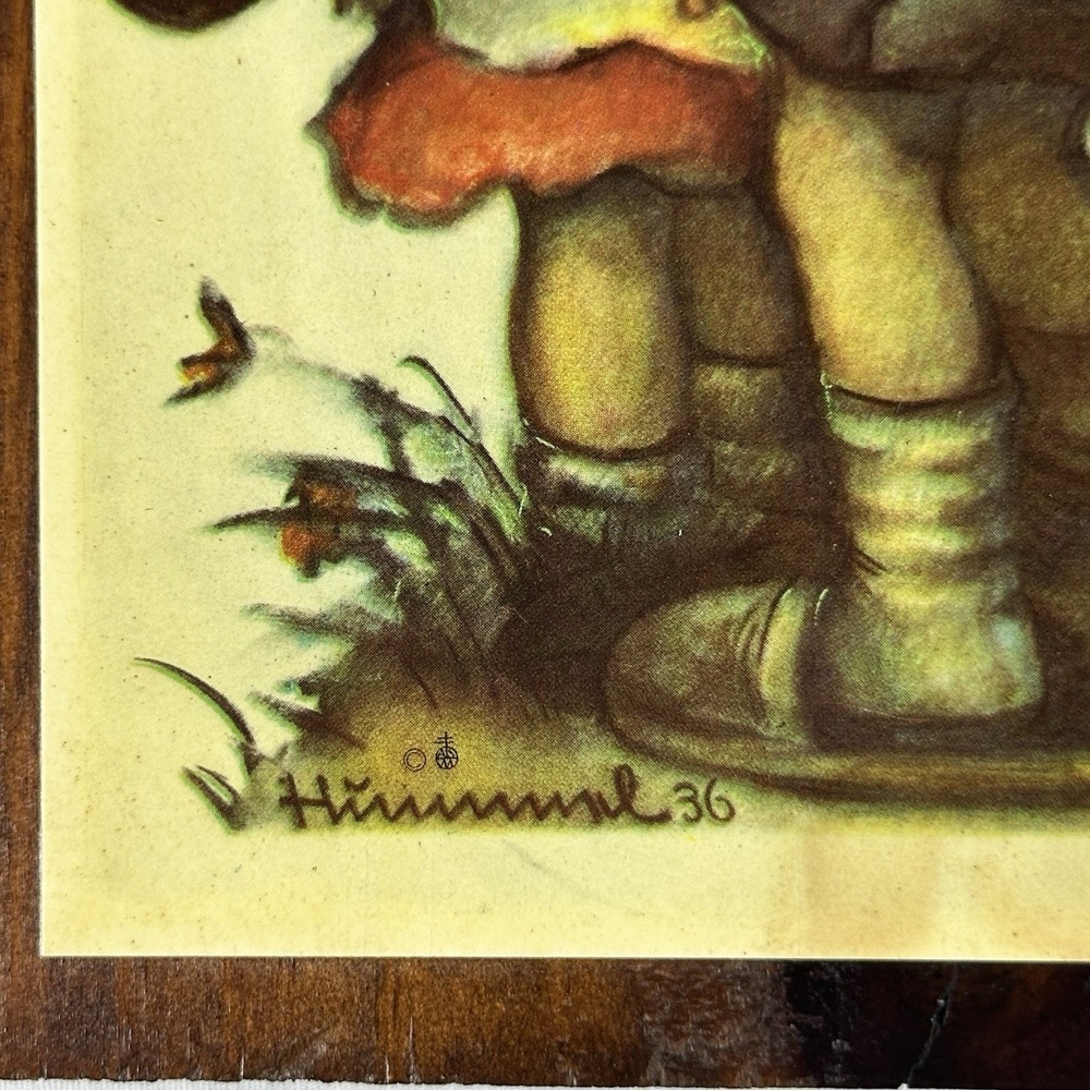 Vintage Set of 2‎ Hummel Wood Wall Plaques 5" x 7" Boy And Girl Umbrella Rain - Picture 3 of 12